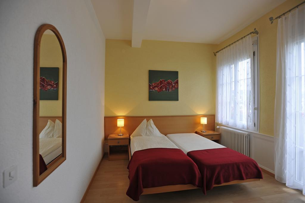 Hotel Restaurant Le Chalet Cortaillod ภายนอก รูปภาพ