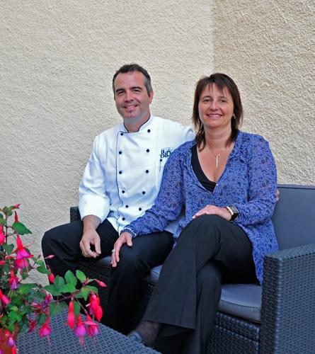 Hotel Restaurant Le Chalet Cortaillod ภายนอก รูปภาพ