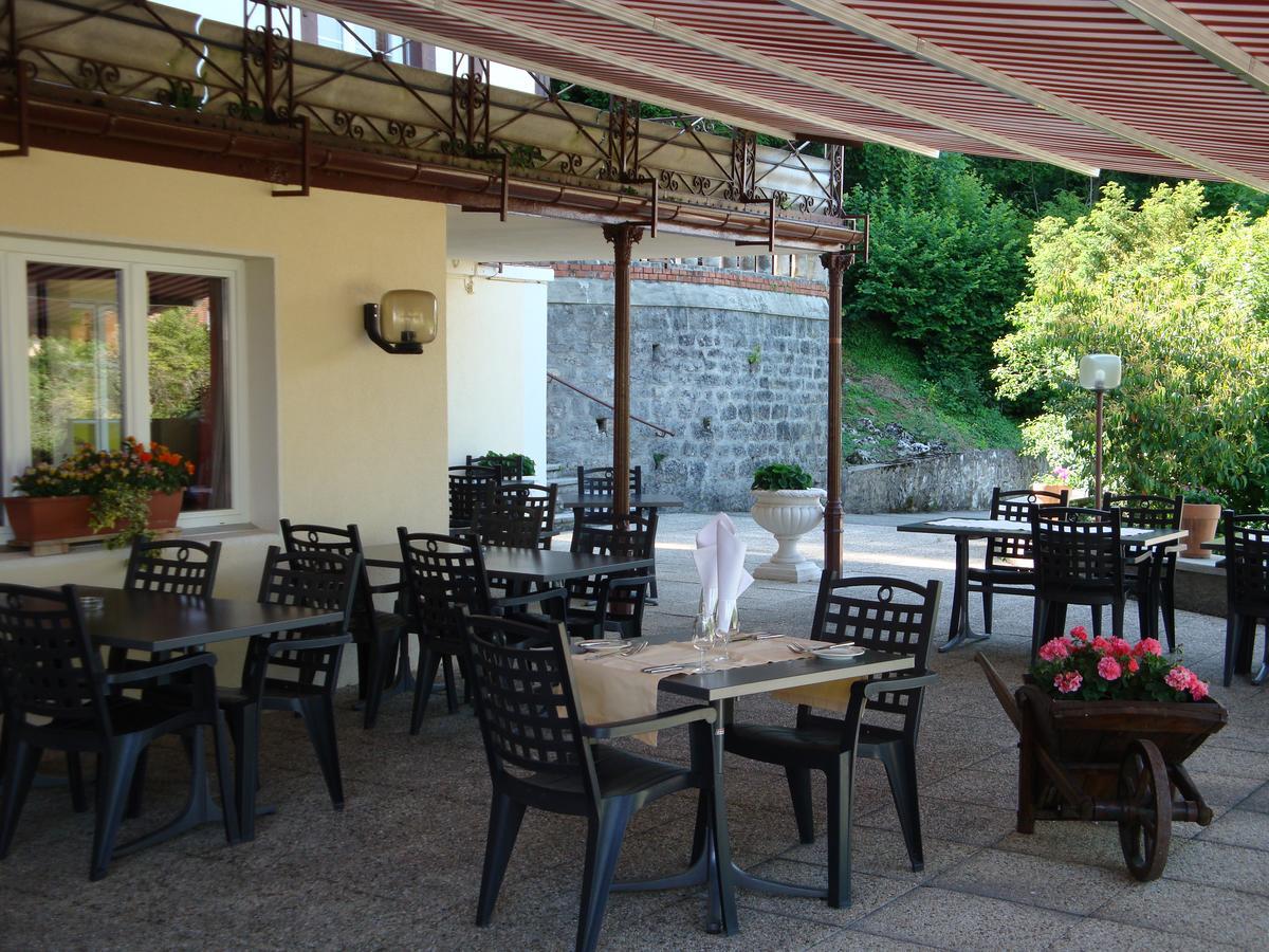 Hotel Restaurant Le Chalet Cortaillod ภายนอก รูปภาพ